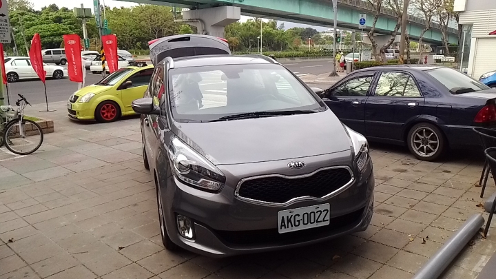 《KIA潮勢力-試駕體驗活動》-CARENS車款