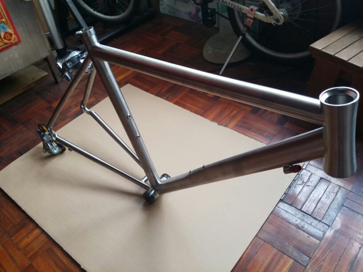 菜籃鈦--China Ti 3AL 2.5V 我的第一部鈦公路車組車記..名牌愛好者 圖多 文長不喜勿入