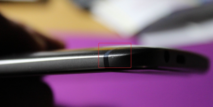 永遠精典的M8~~機殼若這樣--- 你們會換新機殼嗎?還是?