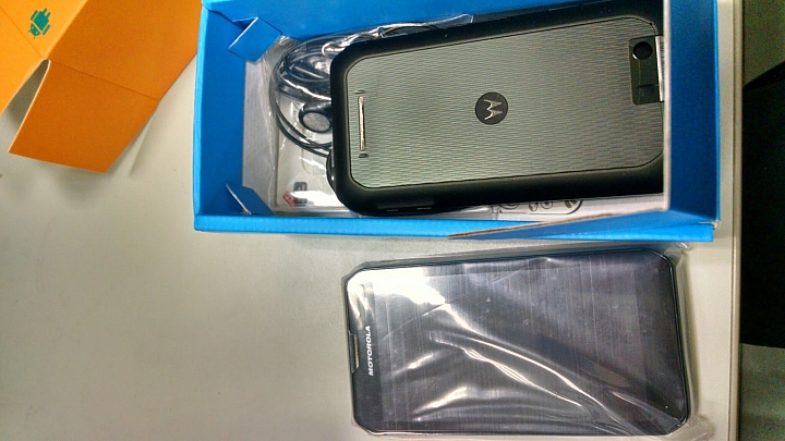 也是失心瘋 - Motorola Photon Q 4G LTE