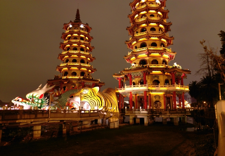 就是要一直批評m9夜拍就是了～