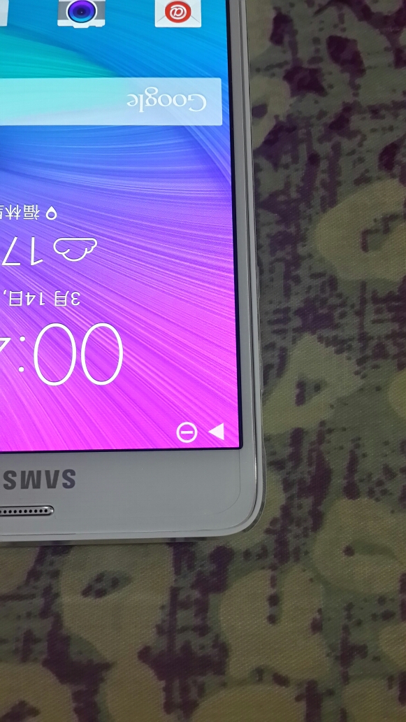 Note4螢幕算問題嗎？螢幕貼合問題感覺心情……差