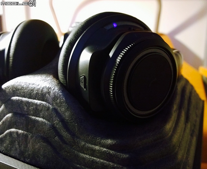 [純分享]冷門超耳機 Plantronics BackBeat PRO 無線降噪耳機開箱