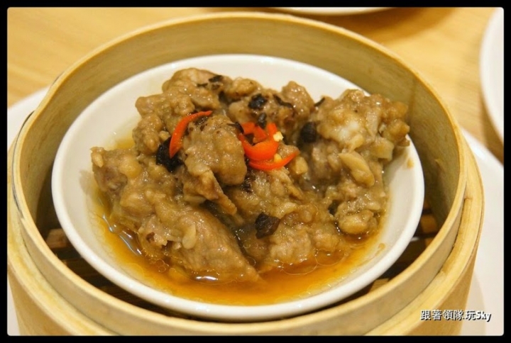 台北美食推薦-超高級鮑魚．燕窩小籠包[ 杭州小籠湯包 ](民生東路店)