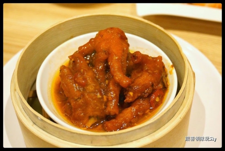 台北美食推薦-超高級鮑魚．燕窩小籠包[ 杭州小籠湯包 ](民生東路店)