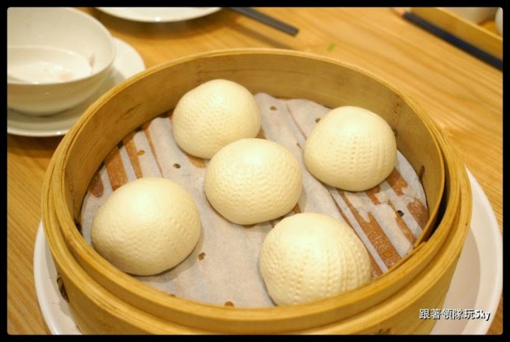 台北美食推薦-超高級鮑魚．燕窩小籠包[ 杭州小籠湯包 ](民生東路店)