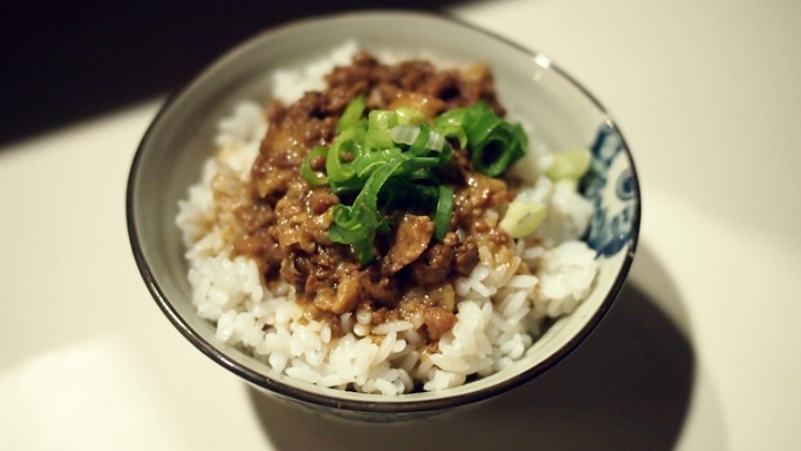 (食)台中 Men拉麵 排隊平價深夜拉麵食堂