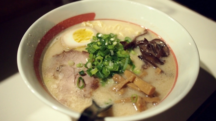 (食)台中 Men拉麵 排隊平價深夜拉麵食堂