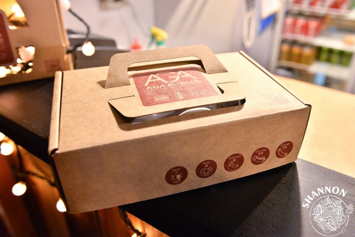 台北中正區[AGA Burger]漢堡、平價、熱狗、香腸、美式漢堡、外帶、巷弄美食(捷運西門站)