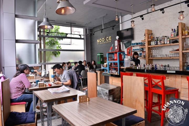 高雄前鎮區[Nooice 餐酒館 & Brunch]早午餐、義大利麵、燉飯、炸物、特色餐點、工業風格、聚餐、聚會