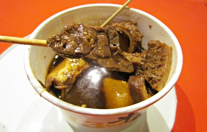 [吃食]士林夜市十三座牛雜~香港道地的庶民美食來台重新開張