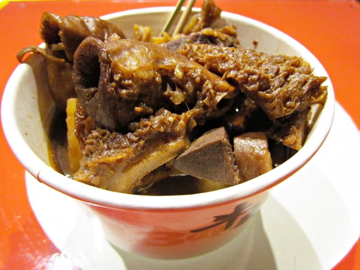 [吃食]士林夜市十三座牛雜~香港道地的庶民美食來台重新開張