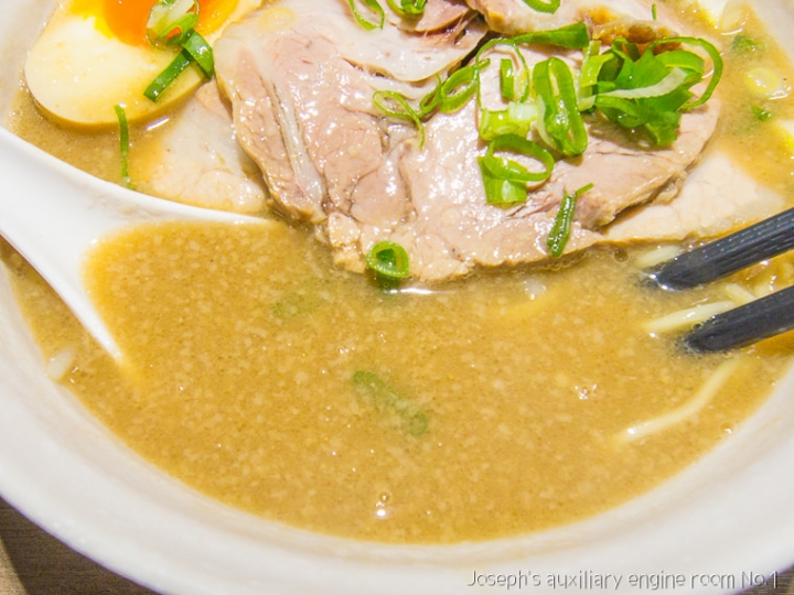 [台北]少了些鹹味的魚系豚骨拉麵 麵屋輝