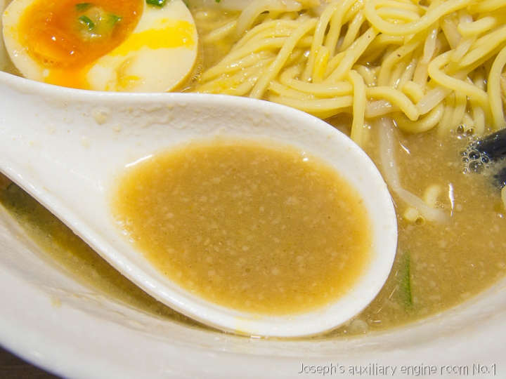 [台北]少了些鹹味的魚系豚骨拉麵 麵屋輝