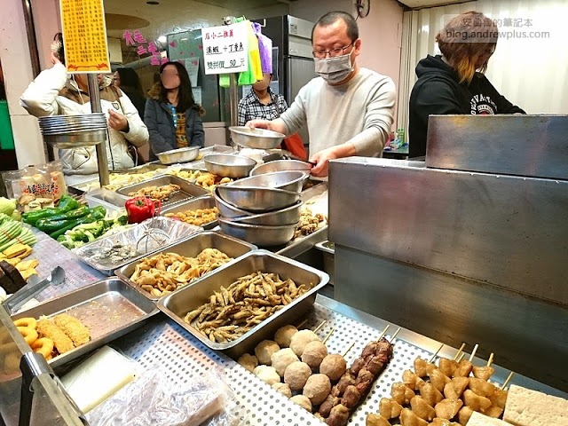 百鮮鹹酥雞 - 麵衣香酥脆,食材新鮮,吃起來不油膩,加蔥蒜特別香,超推的鹹酥雞 @ 板橋小遠百斜對面
