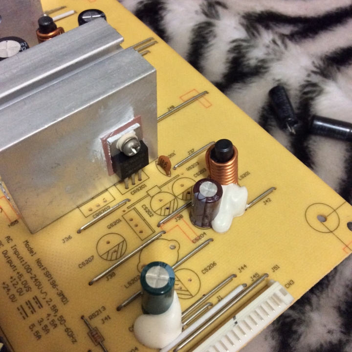 電視無法開機，10元維修DIY