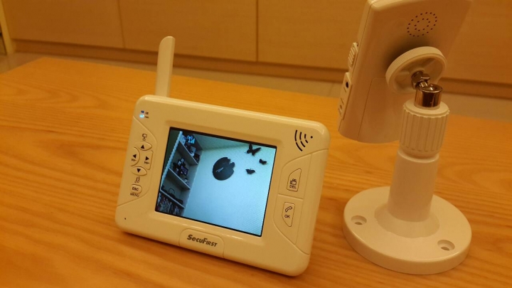 [開箱]數位無線家居影音監視器 bb-a021