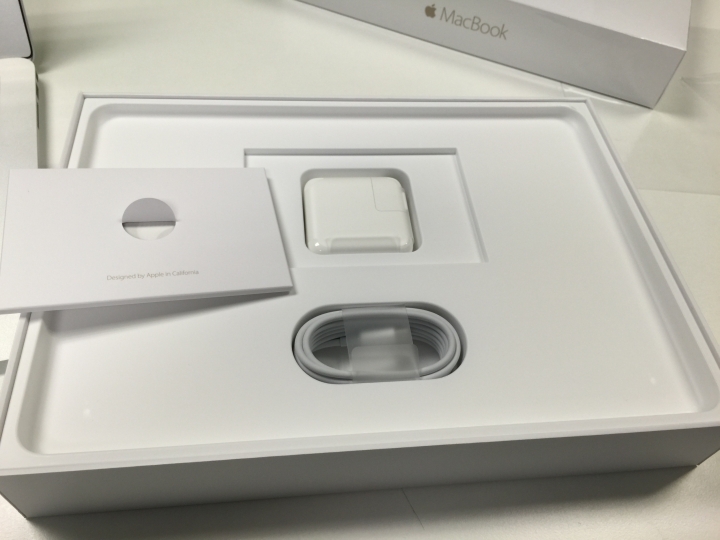 [開箱] 2015 New MacBook
