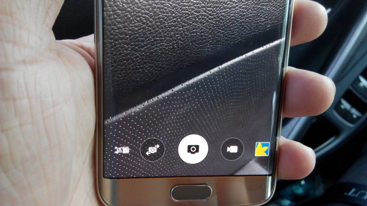 S6 edge 64G金 入手 (但是有問題無法旋轉)