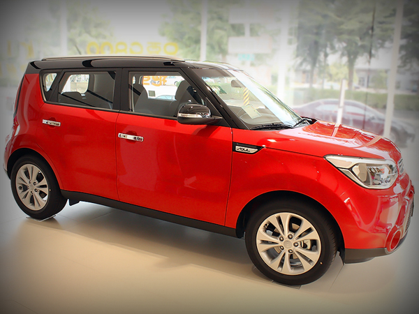 猛虎出閘 AUDI 同父異母親兄弟之跨界潮休旅 KIA SOUL 《KIA潮勢力-試駕體驗活動》