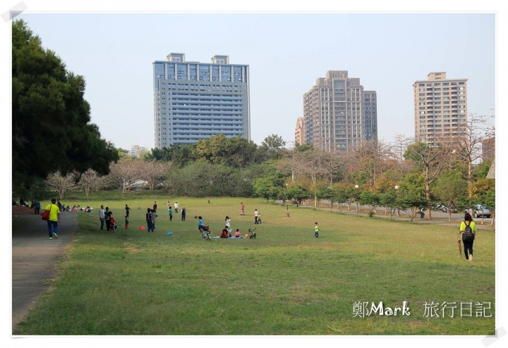 [台中景點] 東海大學、畢律斯鐘樓、路思義教堂 @ 旅行日記