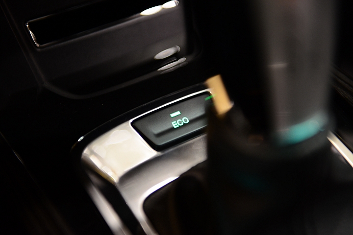 U6 ECO Hyper在約4200轉就很難再提上去，是刻意限制的嗎？