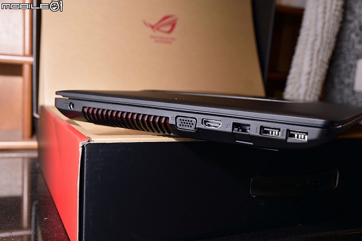 春電入手的邪惡之眼電競筆電ASUS GL552 ROG開箱