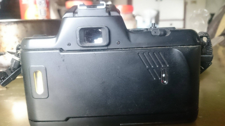 老Nikon想知道型號