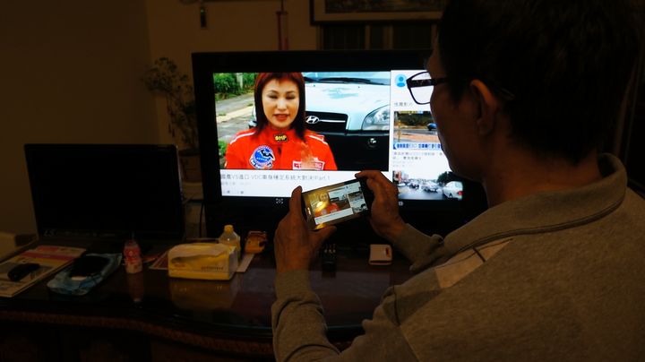 【試用】娛樂不受"線"  全家歡樂無上限  BenQ 電視上網精靈 JM-250試用分享