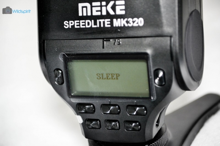 [開箱]麻雀雖小 四臟俱全 i-TTL迷你閃燈【MEIKE MK-320】