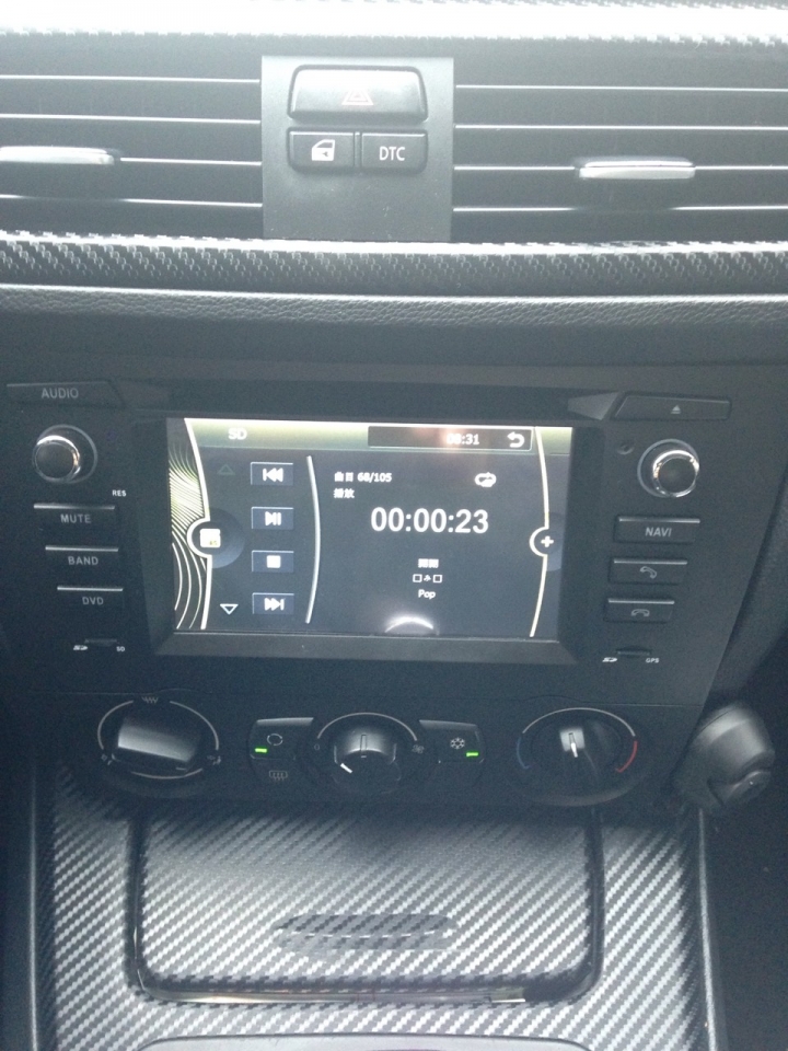 bmw e90 320i 音響主機扣件