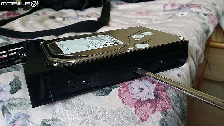 [開箱]Thecus N2310+Toshiba MG03ACA200*2+Asus RT-AC55U 簡單分享