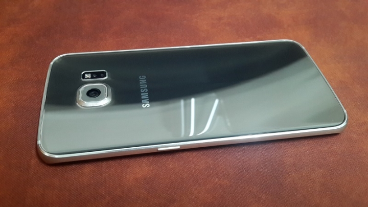 三星 Galaxy S6 edge 32GB 琥珀金開箱~~~於嘉義三星智慧館取貨 (2015/04/10 12:00)