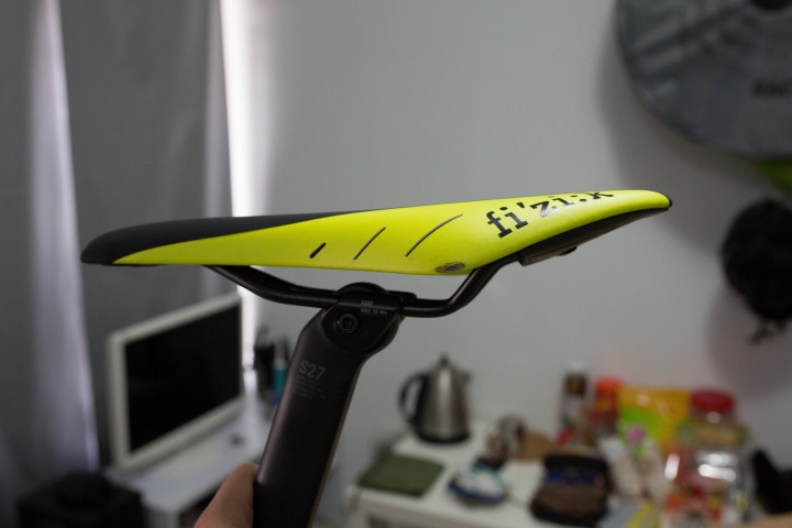 [開箱] Canyon Aeroad CF SLX 7.0 有一點失望...