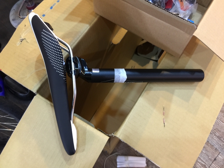 Giant Defy 3 Compact 藍白色開箱