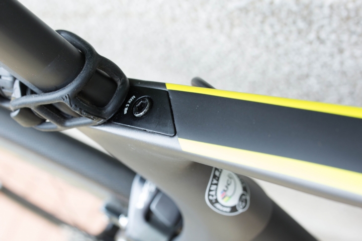[開箱] Canyon Aeroad CF SLX 7.0 有一點失望...