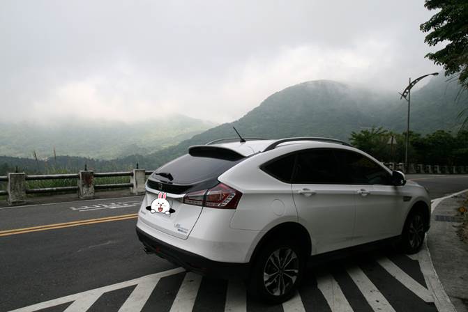 開著U6 ECO HYPER全家去郊遊 內有油耗測試