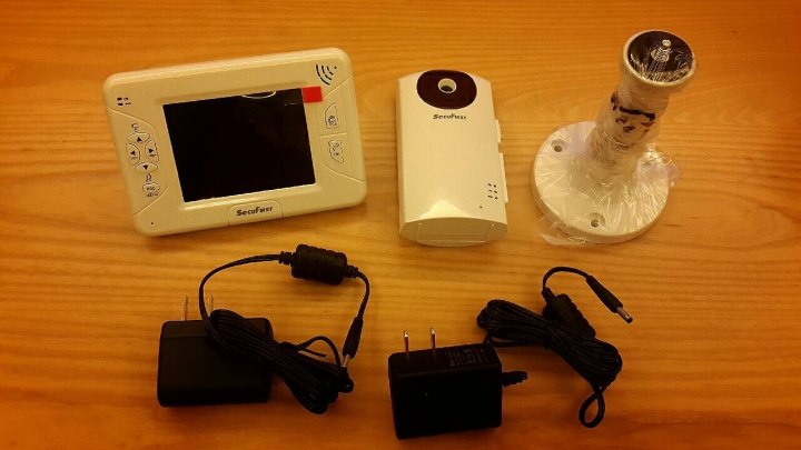[開箱]數位無線家居影音監視器 bb-a021