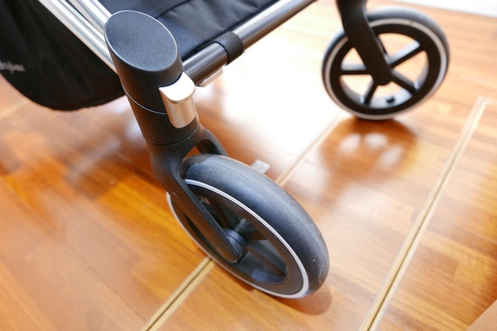 [分享] 絕美德國Cybex Priam嬰兒推車