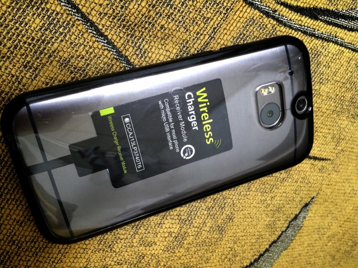 [M8]跟上無線充電的潮流玩樂一下(無線充電+行動電源簡易開箱)
