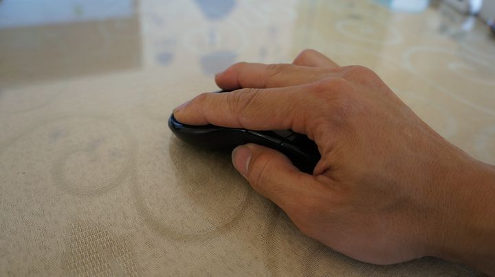 【試用】娛樂不受"線"  全家歡樂無上限  BenQ 電視上網精靈 JM-250試用分享