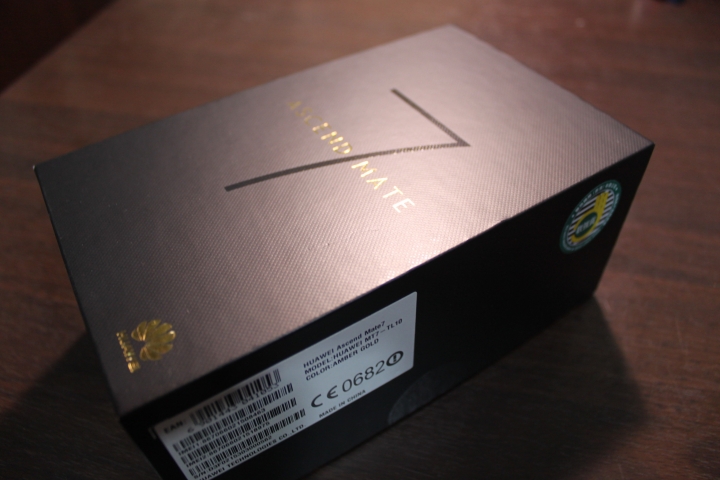 華為港版高配 ASCEND MATE7 開箱