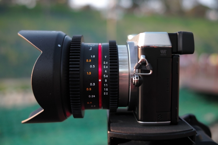 SAMYANG 12mmT2.2
