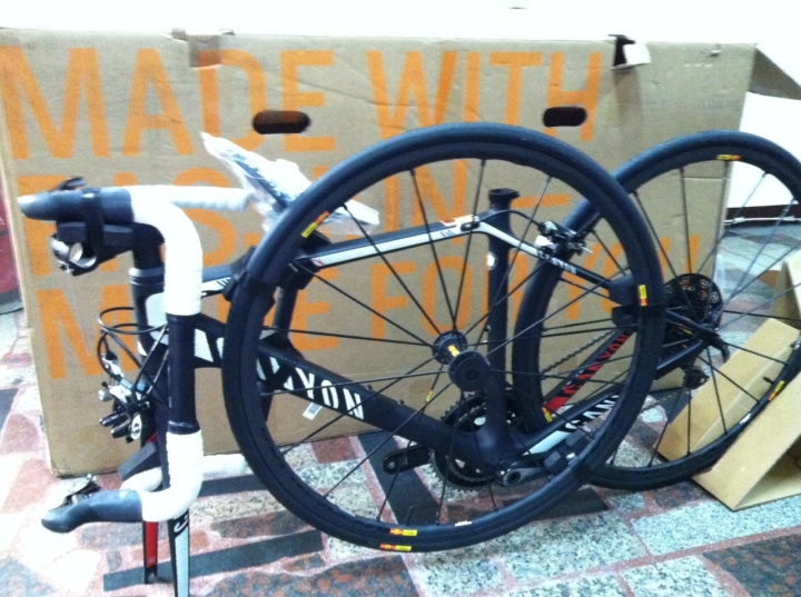 2015 Canyon  Ultimate CF SLX 9.0 開箱文