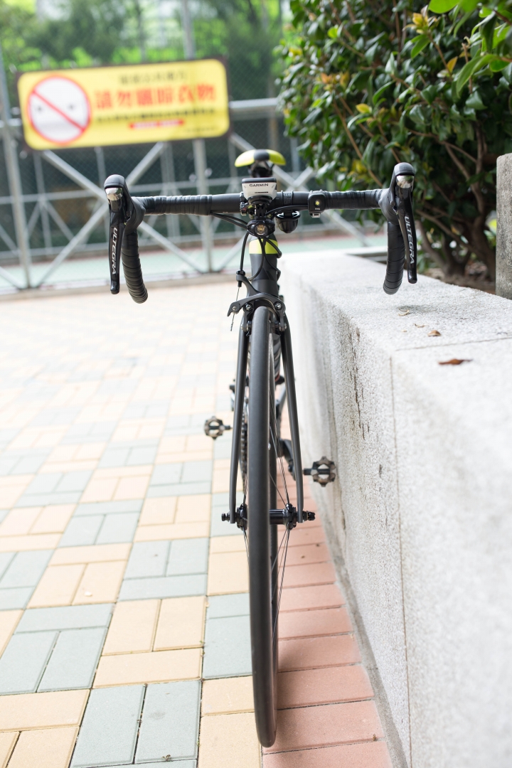 [開箱] Canyon Aeroad CF SLX 7.0 有一點失望...