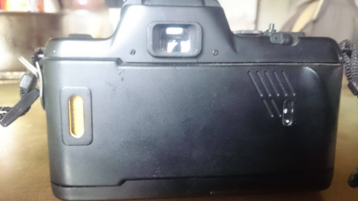 老Nikon想知道型號