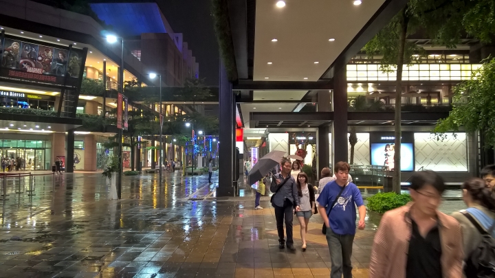 Lumia 830蓋大樓-照片分享