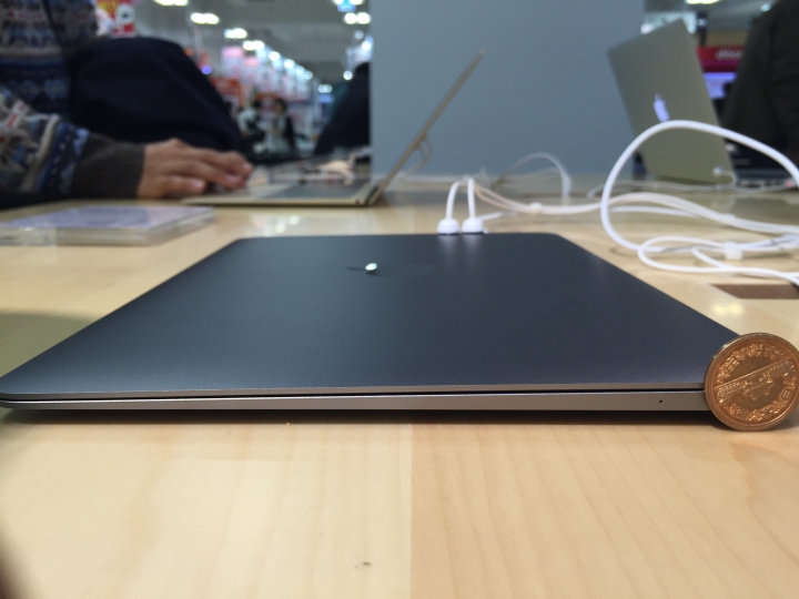日本Bic Camera先開賣MacBook