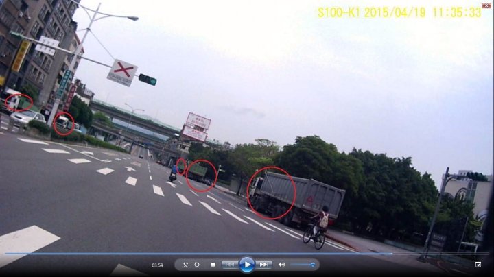 今天早上的承德路