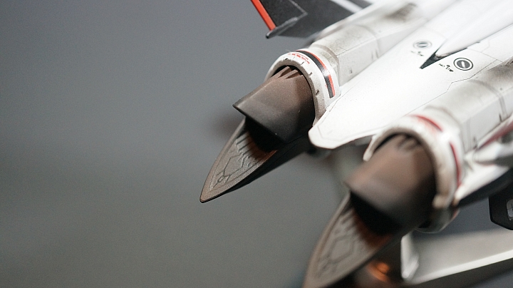 超時空要塞 Bandai 1/100 VF-25F